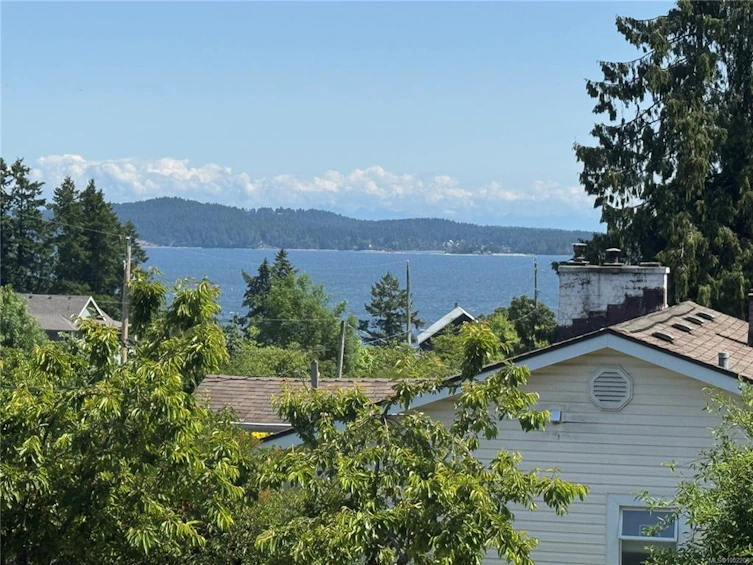 3456 Seacloud Road, Saltair, BC, V0R 1K2 - 2
