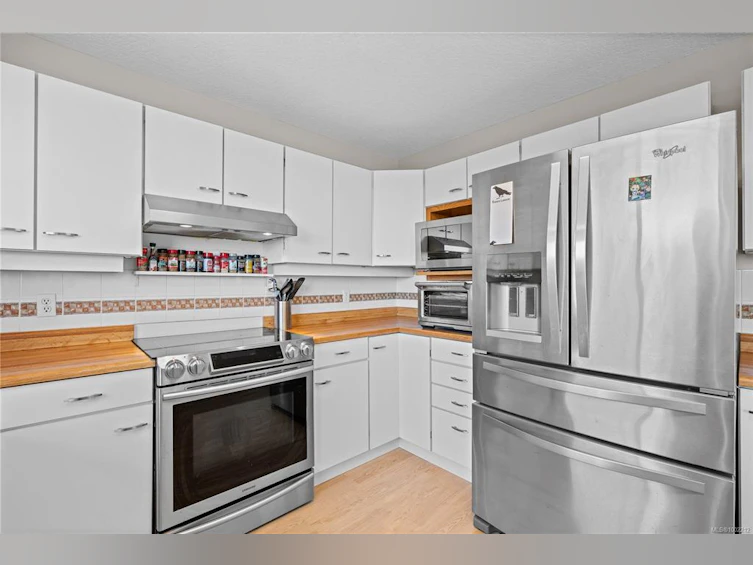 372 Crystalview Terrace, Langford, BC, V9B 5S5 - 8