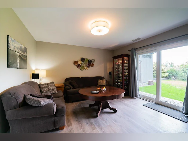 388 Trinity Drive, Nanaimo, BC, V9R 5X3 - 9