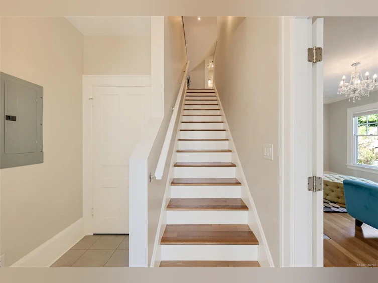 1630 York Place, Oak Bay, BC, V8R 5X2 - 65