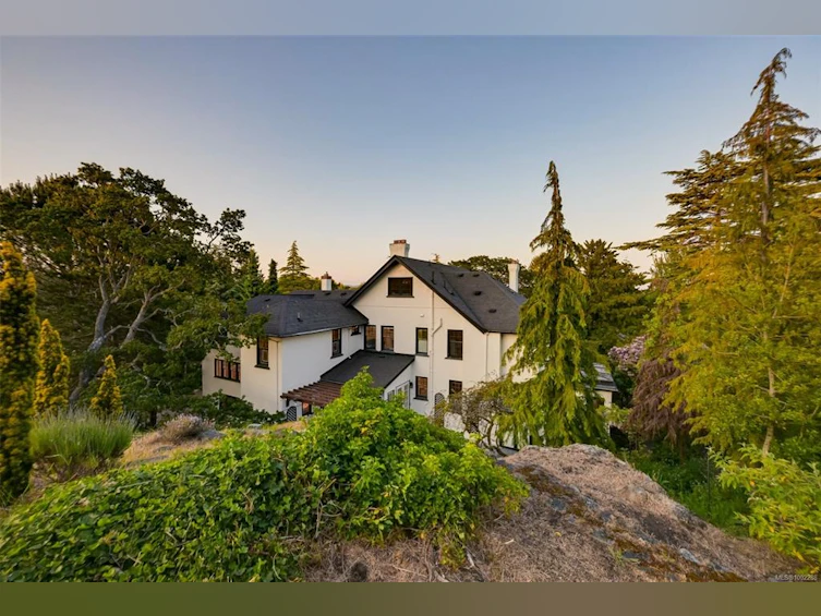 1630 York Place, Oak Bay, BC, V8R 5X2 - 88