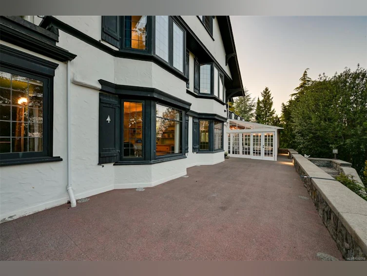 1630 York Place, Oak Bay, BC, V8R 5X2 - 90