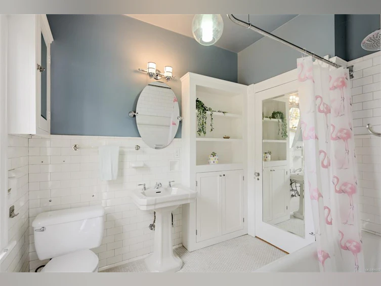 1630 York Place, Oak Bay, BC, V8R 5X2 - 53