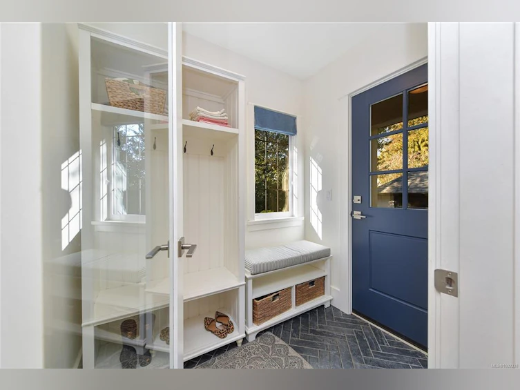 2350 Nottingham Road, Oak Bay, BC, V8R 6C1 - 25