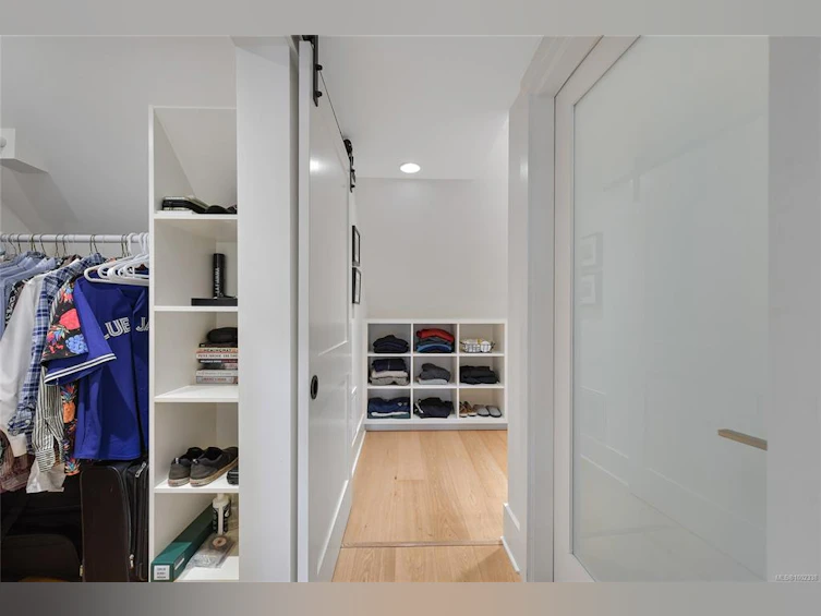 2350 Nottingham Road, Oak Bay, BC, V8R 6C1 - 48