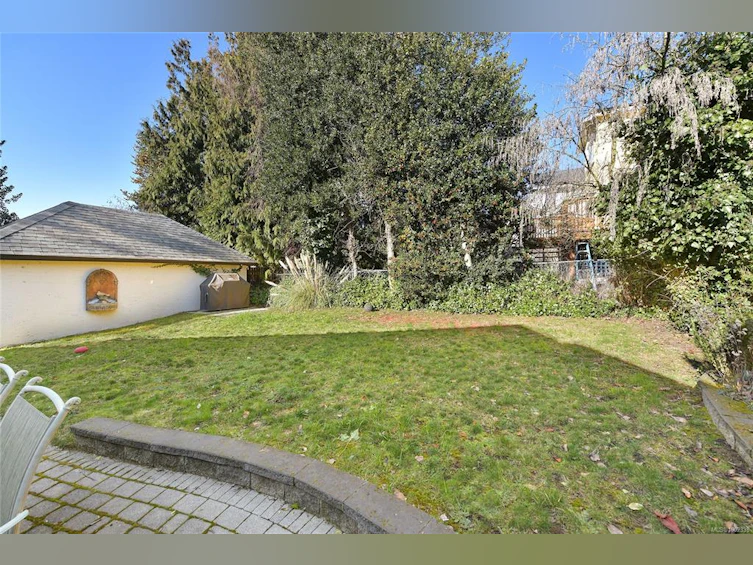 2350 Nottingham Road, Oak Bay, BC, V8R 6C1 - 72
