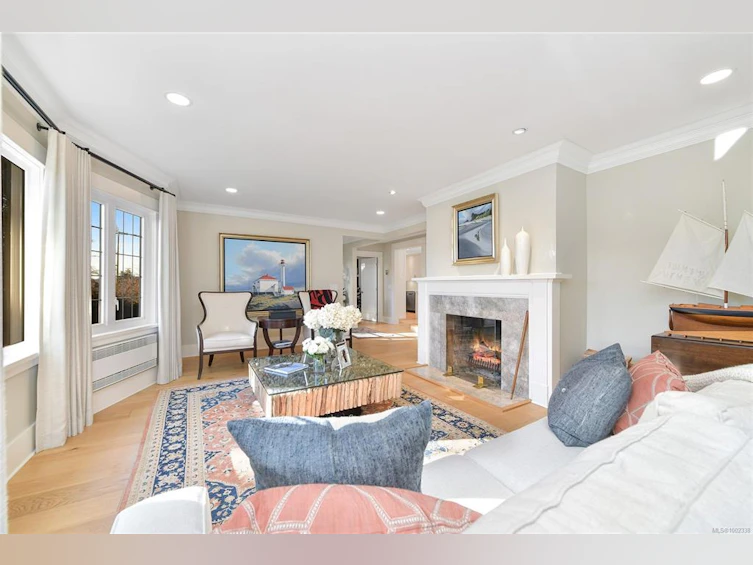 2350 Nottingham Road, Oak Bay, BC, V8R 6C1 - 4
