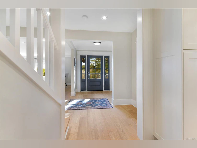 2350 Nottingham Road, Oak Bay, BC, V8R 6C1 - 30