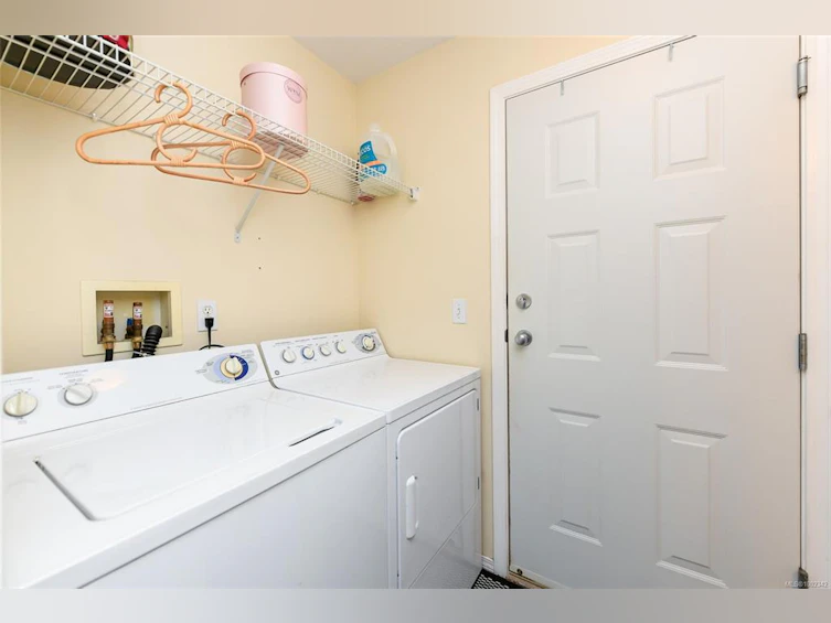 1296 Beckton Drive, Comox, BC, V9M 4G9 - 38