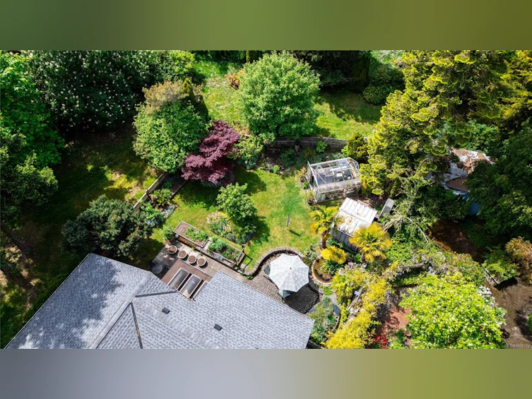 10270 Resthaven Drive, Sidney, BC, V8L 3H4 - 55