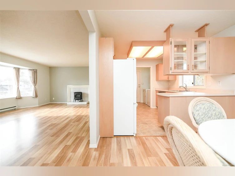 1400 Dogwood Avenue, Comox, BC, V9M 2Z5 - 6