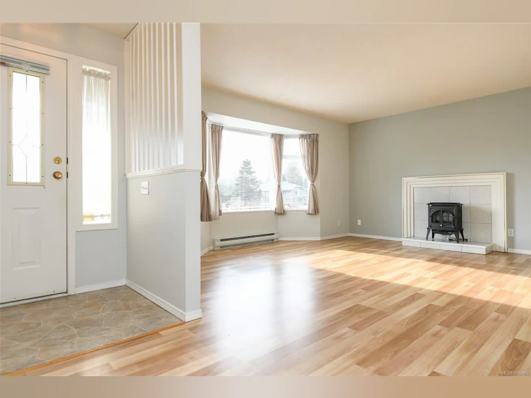 1400 Dogwood Avenue, Comox, BC, V9M 2Z5 - 5