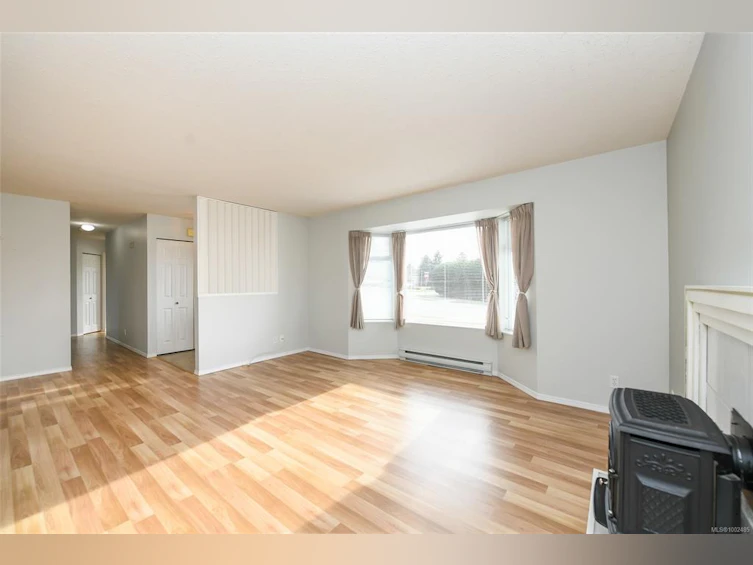 1400 Dogwood Avenue, Comox, BC, V9M 2Z5 - 13