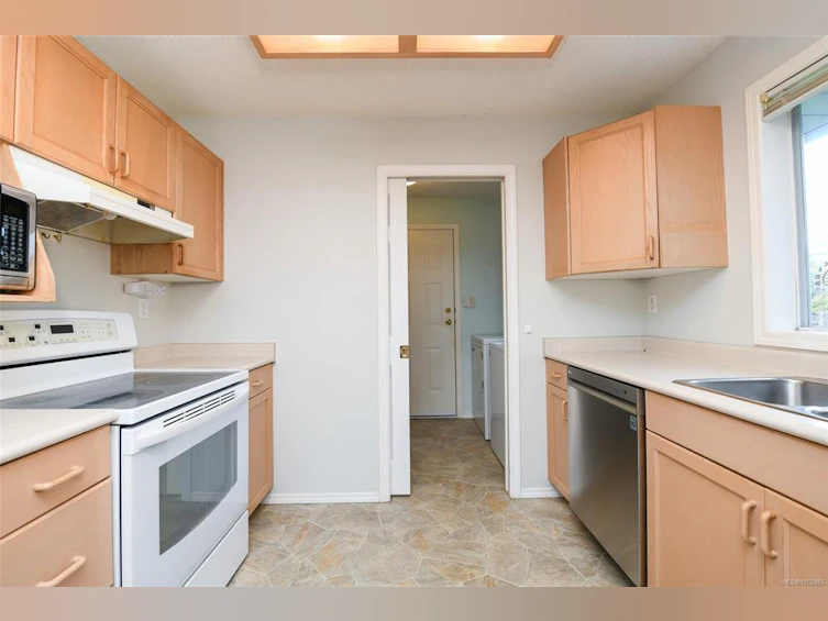 1400 Dogwood Avenue, Comox, BC, V9M 2Z5 - 27