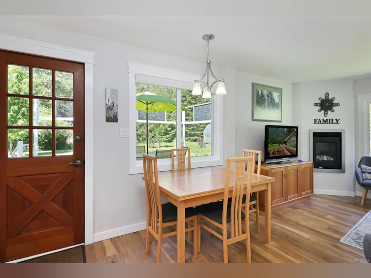 2470 Sackville Road, Black Creek, BC, V0R 2M0 - 29