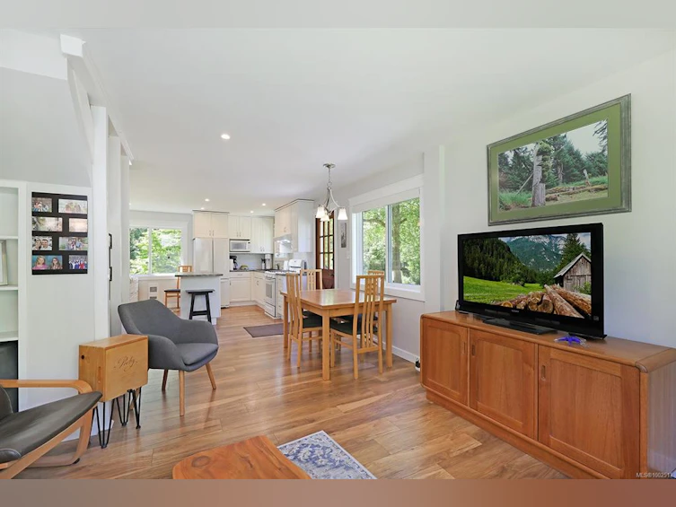 2470 Sackville Road, Black Creek, BC, V0R 2M0 - 25