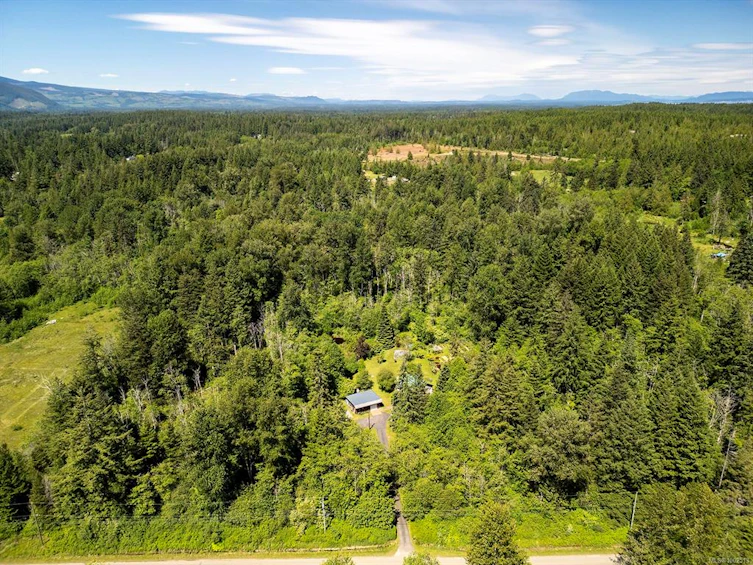 2470 Sackville Road, Black Creek, BC, V0R 2M0 - 14