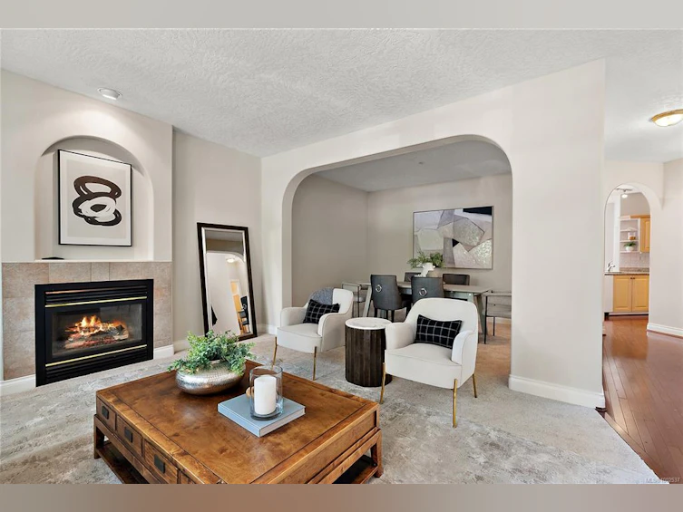 9864 Seventh Street, Sidney, BC, V8L 2V7 - 7