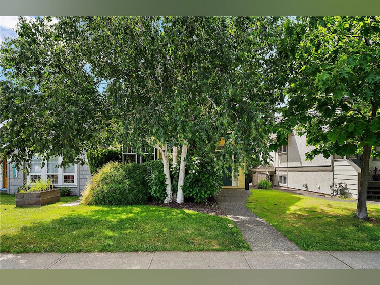 9864 Seventh Street, Sidney, BC, V8L 2V7 - 30