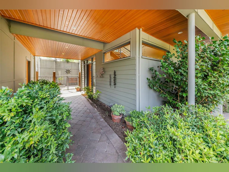 1545 Madrona Drive, Nanoose, BC, V9P 9C9 - 16