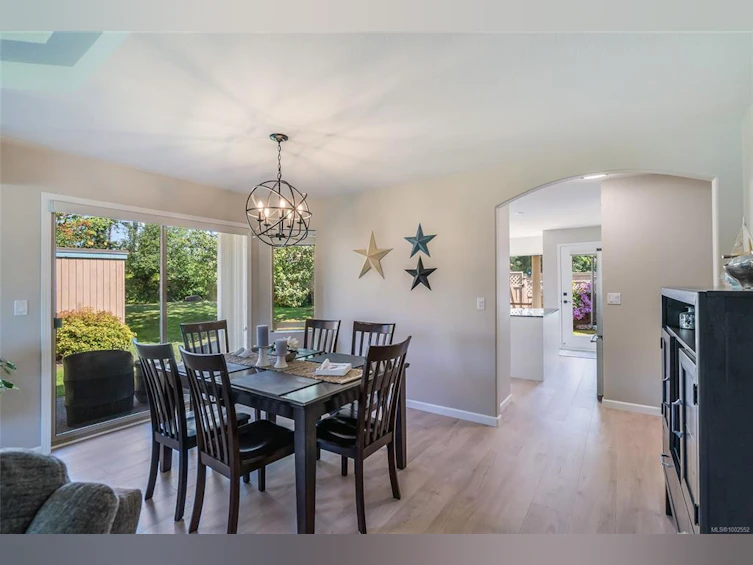 18-310 N Pym Street, Parksville, BC, V9P 2P4 - 20