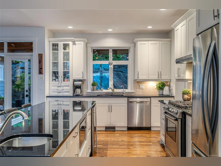 2251 Bonnington Drive, Fairwinds, BC, V9P 9L9 - 5