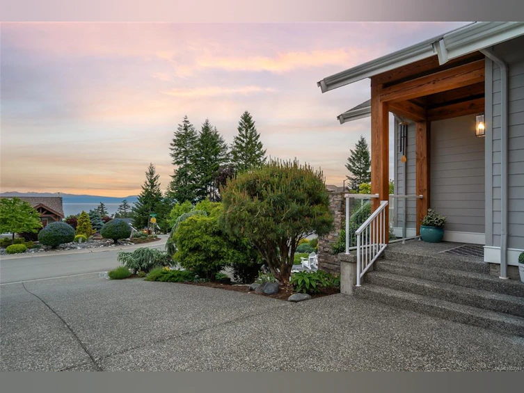 2251 Bonnington Drive, Fairwinds, BC, V9P 9L9 - 52