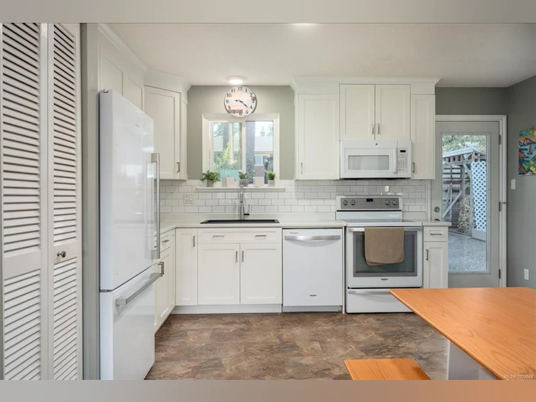 3628 Wellesley Avenue, Nanaimo, BC, V9T 2B2 - 8