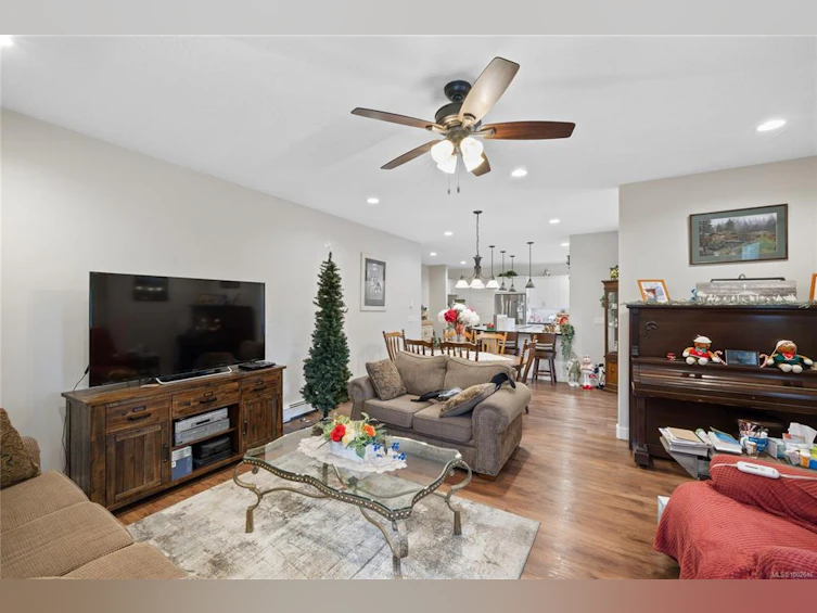 5180 E Gainsberg Road, Bowser/Deep Bay, BC, V0R 1G0 - 15
