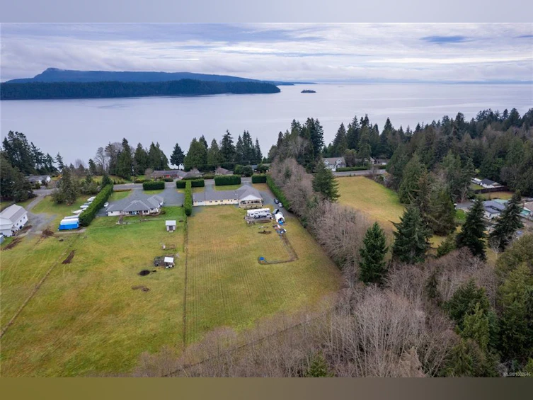 5180 E Gainsberg Road, Bowser/Deep Bay, BC, V0R 1G0 - 54