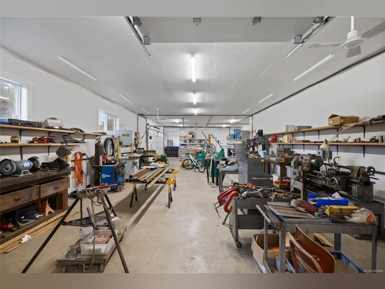 5180 E Gainsberg Road, Bowser/Deep Bay, BC, V0R 1G0 - 12