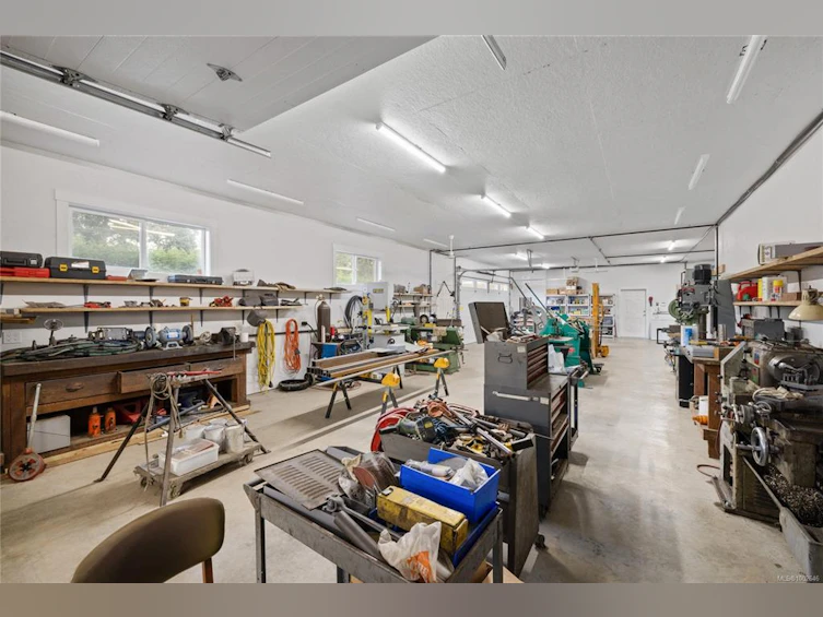 5180 E Gainsberg Road, Bowser/Deep Bay, BC, V0R 1G0 - 6