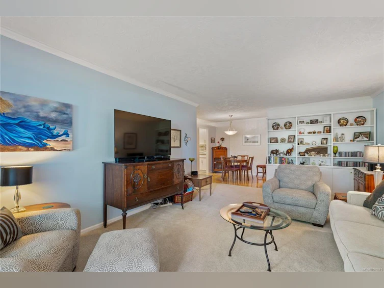 105-1050 Park Boulevard, Victoria, BC, V8V 2T4 - 9