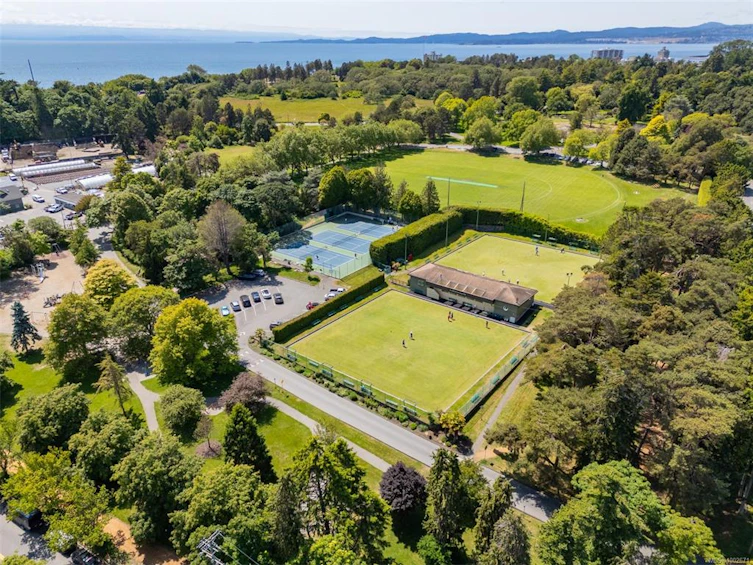 105-1050 Park Boulevard, Victoria, BC, V8V 2T4 - 32