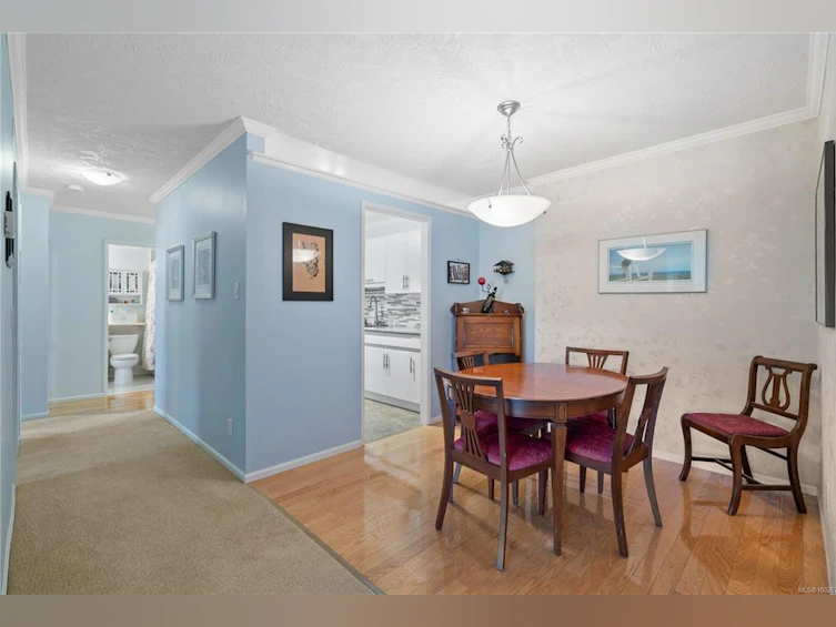 105-1050 Park Boulevard, Victoria, BC, V8V 2T4 - 12