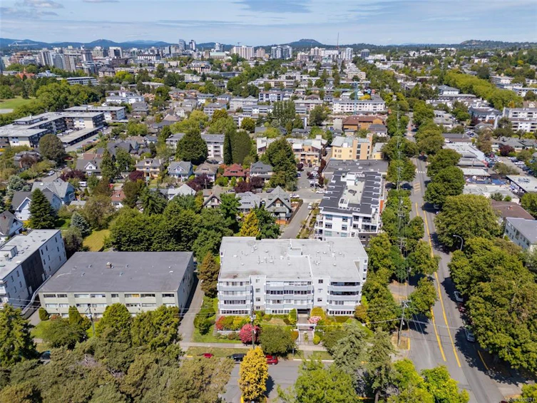 105-1050 Park Boulevard, Victoria, BC, V8V 2T4 - 36