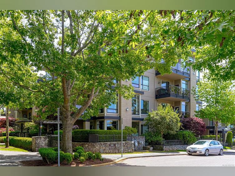 109-330 Waterfront Crescent, Victoria, BC, V8T 5K3 - 2