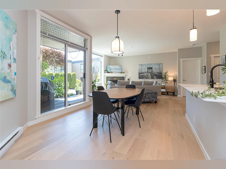109-330 Waterfront Crescent, Victoria, BC, V8T 5K3 - 12