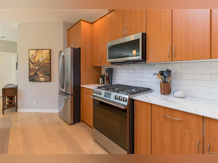 109-330 Waterfront Crescent, Victoria, BC, V8T 5K3 - 4