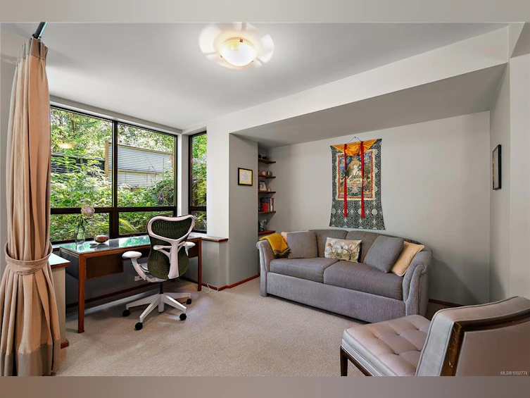 295 W Viaduct Avenue, Saanich, BC, V9E 2B6 - 29