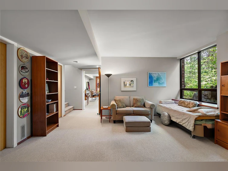 295 W Viaduct Avenue, Saanich, BC, V9E 2B6 - 26