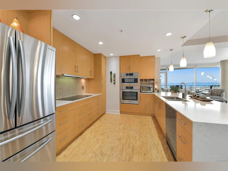 503-738 Sayward Hill Terrace, Saanich, BC, V8Y 3K1 - 15