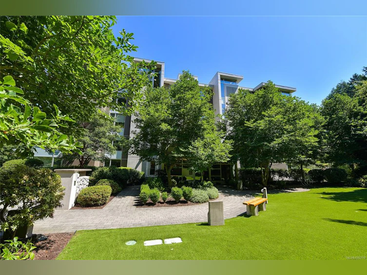 503-738 Sayward Hill Terrace, Saanich, BC, V8Y 3K1 - 47
