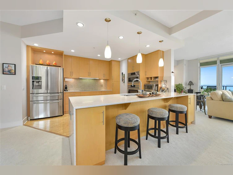 503-738 Sayward Hill Terrace, Saanich, BC, V8Y 3K1 - 13