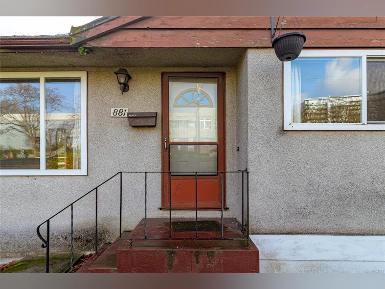 881 Mckenzie Avenue, Saanich, BC, V8X 3G4 - 4