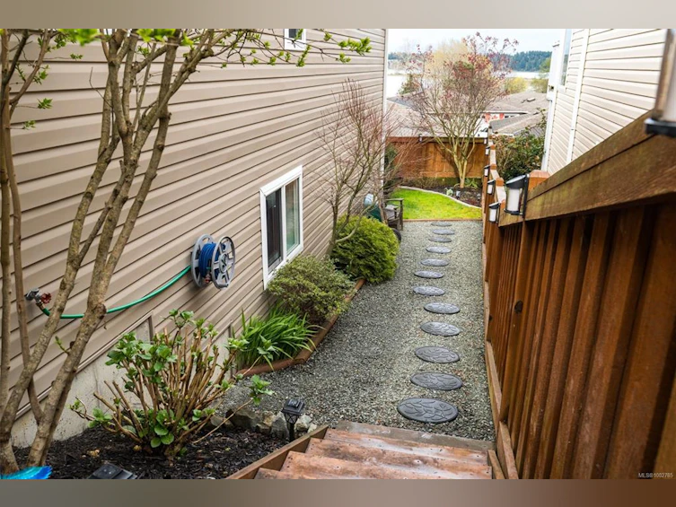 6-2740 Stautw Road, Central Saanich, BC, V8M 0A8 - 40