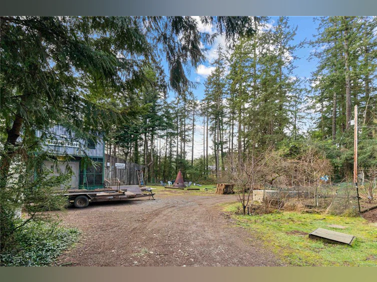 6743 Aulds Road, Nanaimo, BC, V0R 2H0 - 22