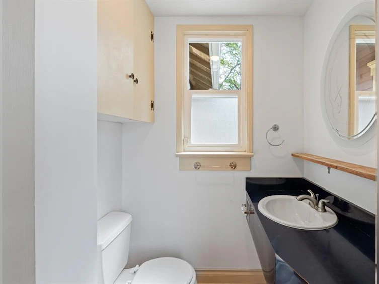 3027 Fifth Street, Victoria, BC, V8T 4B6 - 18