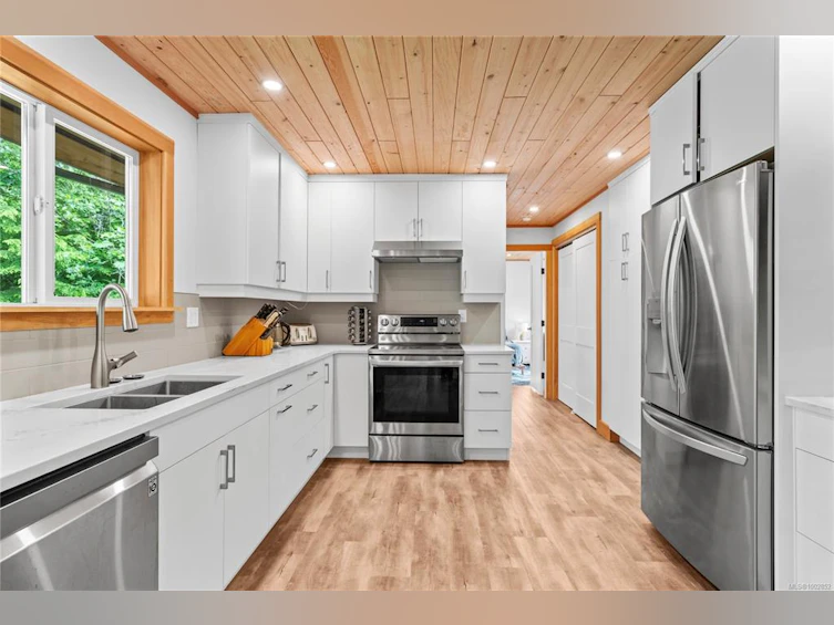 1186 Chatsworth Road, Hilliers, BC, V9K 1V6 - 5