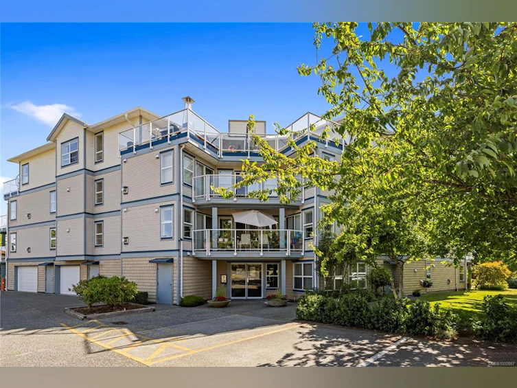 201-650 Prideaux Street, Nanaimo, BC, V9R 2P1 - 2